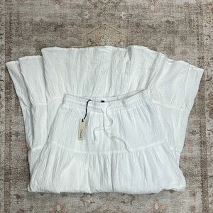 Woman’s NWTs Buffalo David Britton White Flowy Boho Beach Maxi Skirt